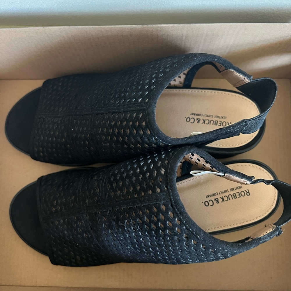 Sling-back open toes sandals